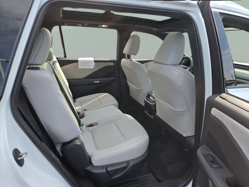 Certified 2025 Lexus TX 350 FWD w/ Technology Package image 24