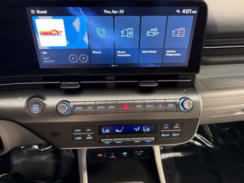 Used 2025 Hyundai Kona SEL FWD image 12