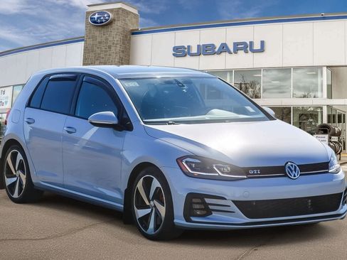 Used 2018 Volkswagen GTI SE FWD image 7