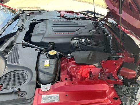 Used 2017 Jaguar F-TYPE R image 36