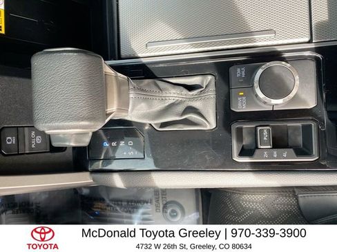 Used 2024 Toyota Sequoia Limited AWD/4WD image 20