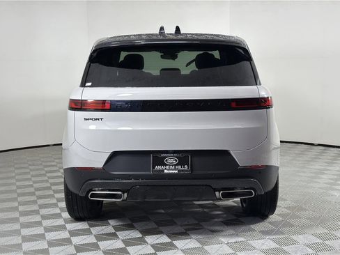 New 2026 Land Rover Range Rover Sport SE image 4