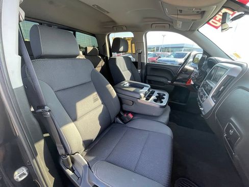 Used 2018 GMC Sierra 1500 SLE w/ SLE Value Package AWD/4WD image 30