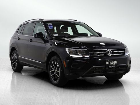 Used 2020 Volkswagen Tiguan SE image 8