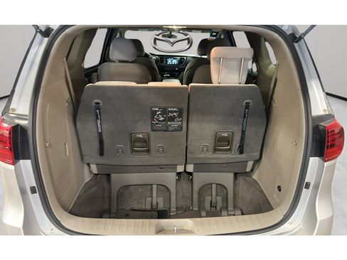Used 2021 Kia Sedona LX FWD image 12