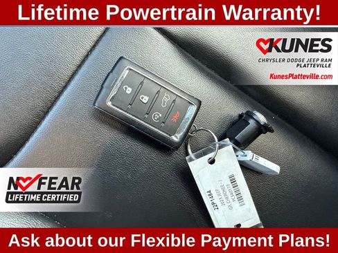 Used 2023 Jeep Grand Cherokee Limited AWD/4WD image 23