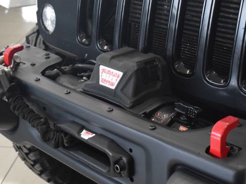 Used 2014 Jeep Wrangler Unlimited Sahara AWD/4WD image 58