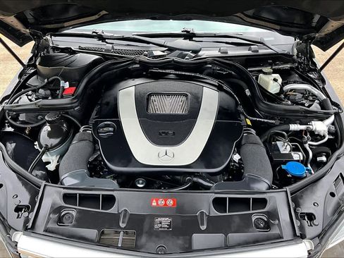Used 2011 Mercedes-Benz C 350 Sport image 30