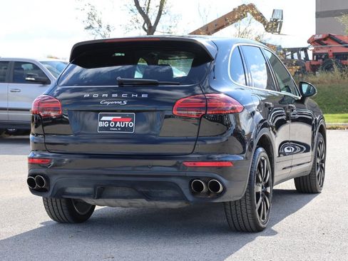 Used 2015 Porsche Cayenne S image 9