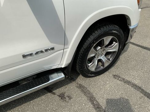 Used 2020 RAM 1500 Laramie AWD/4WD image 17