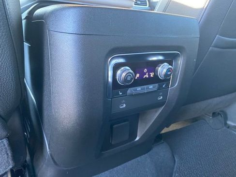 Certified 2022 GMC Yukon Denali image 21