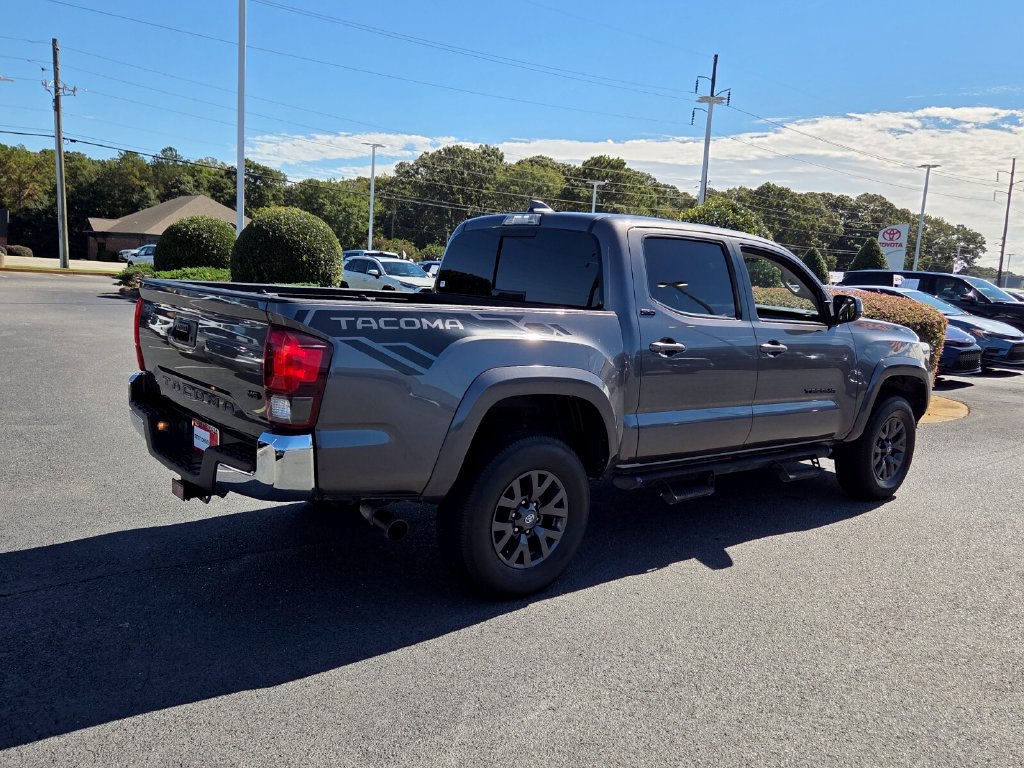Used 2021 Toyota Tacoma SR5 RWD image 12