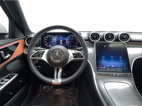 Used 2023 Mercedes-Benz C 300 4MATIC Sedan image 33