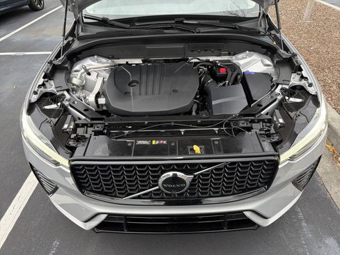 Certified 2025 Volvo XC60 B5 Plus image 36