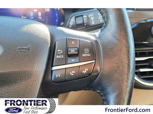 Used 2020 Ford Escape Titanium image 19