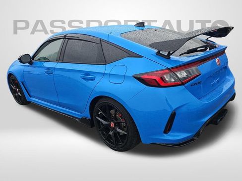 Used 2023 Honda Civic Type R image 6