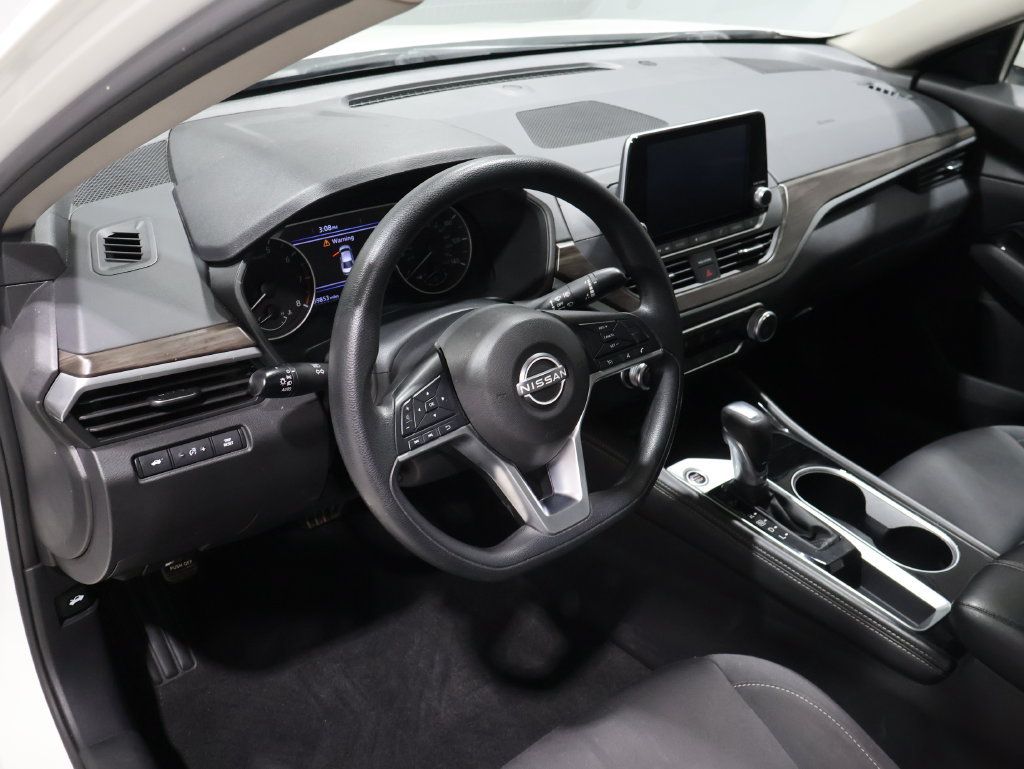 Used 2023 Nissan Altima 2.5 SV FWD image 15