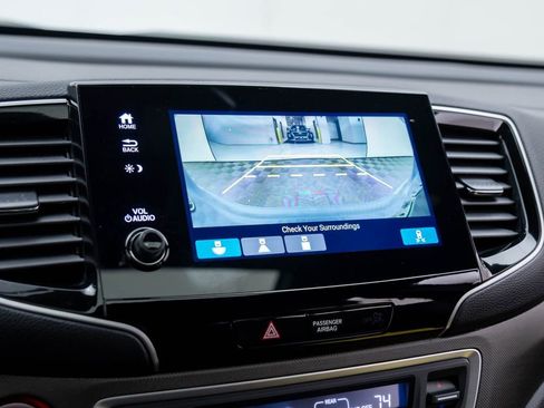 Certified 2022 Honda Pilot TrailSport image 24