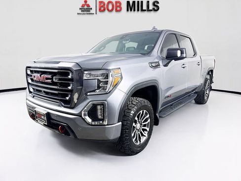 Used 2021 GMC Sierra 1500 AT4 w/ AT4 Value Package AWD/4WD image 3