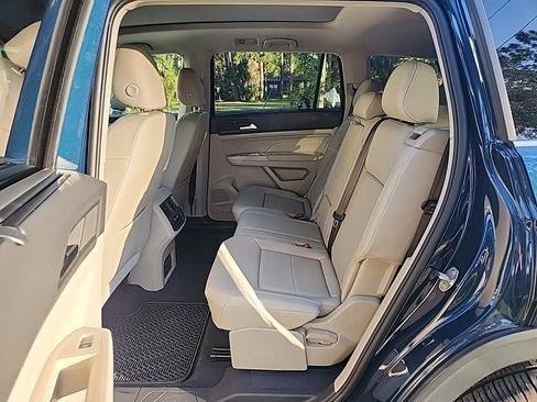 Used 2023 Volkswagen Atlas SE image 8
