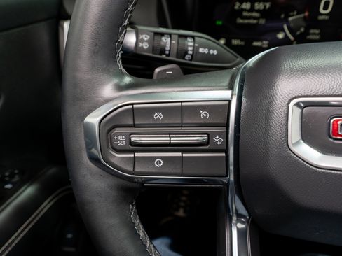 Used 2025 GMC Terrain Elevation w/ Elevation Premium Package image 25