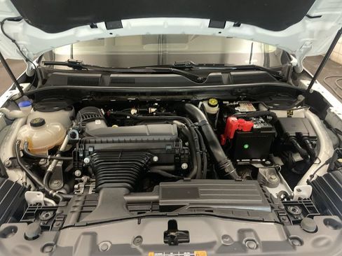 Used 2023 Lincoln Corsair AWD image 23