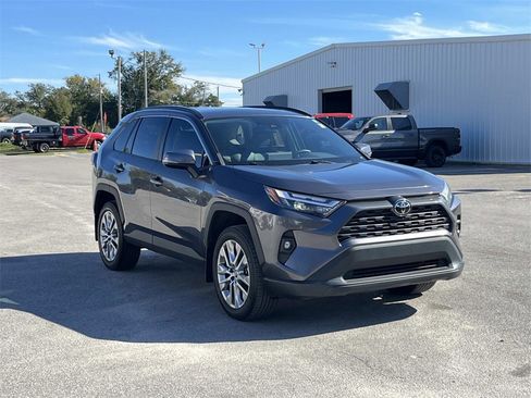 Used 2024 Toyota RAV4 XLE Premium image 7