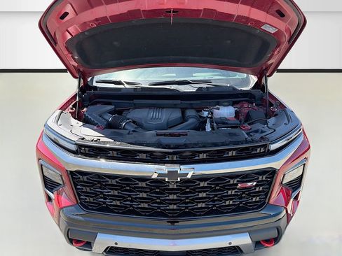 Used 2025 Chevrolet Traverse Z71 w/ Enhanced Driving Package AWD/4WD image 34