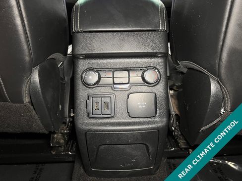 Used 2019 Ford Explorer Platinum image 20