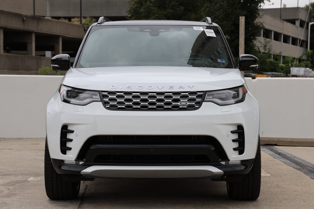 New 2026 Land Rover Discovery Limited Edition AWD/4WD image 4
