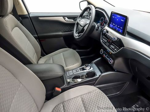 Certified 2020 Ford Escape SE image 25