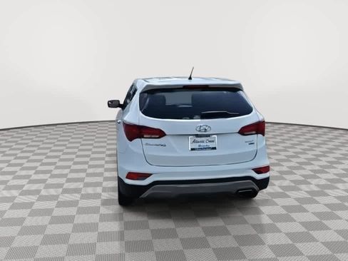 Used 2018 Hyundai Santa Fe Sport image 6