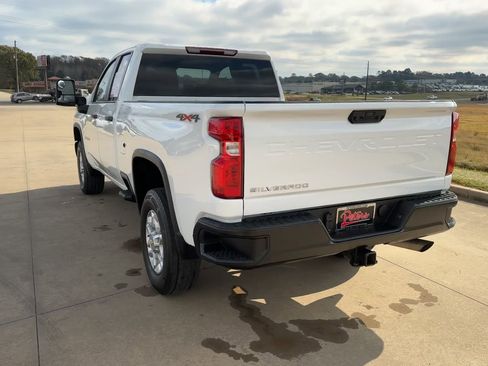 Used 2024 Chevrolet Silverado 2500 W/T w/ WT Convenience Package image 6