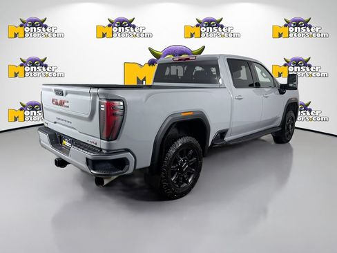 Used 2025 GMC Sierra 2500 AT4 AWD/4WD image 5