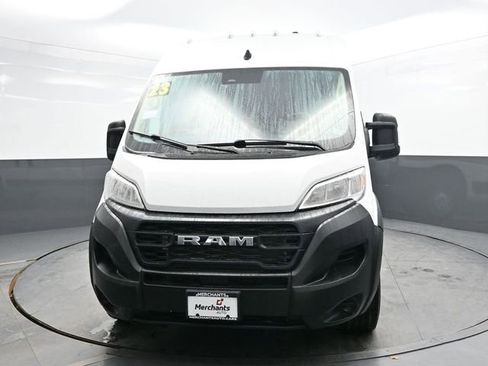 Used 2023 RAM ProMaster 2500 FWD image 2