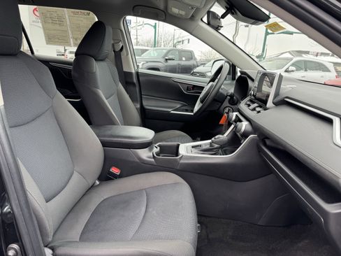 Used 2024 Toyota RAV4 LE image 35
