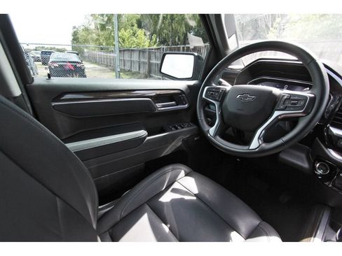Used 2025 Chevrolet Silverado 1500 RST w/ Redline Edition RWD image 9