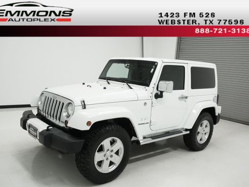Used 2011 Jeep Wrangler Sahara w/ Connectivity Group image 1