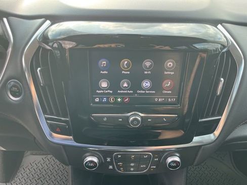 Used 2021 Chevrolet Traverse LT FWD image 19