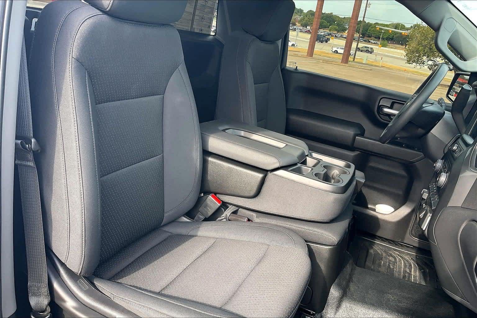 Used 2026 Chevrolet Silverado 1500 W/T w/ WT Safety Package RWD image 9