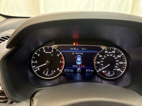 Used 2025 Nissan Altima 2.5 SV FWD image 15