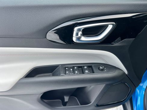 New 2026 Jeep Compass Limited image 11