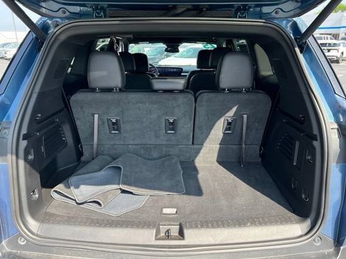 Certified 2025 Buick Enclave Preferred FWD image 25