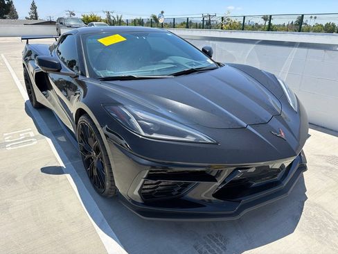 Used 2021 Chevrolet Corvette Stingray Preferred Conv w/ Z51 Performance Package RWD image 3