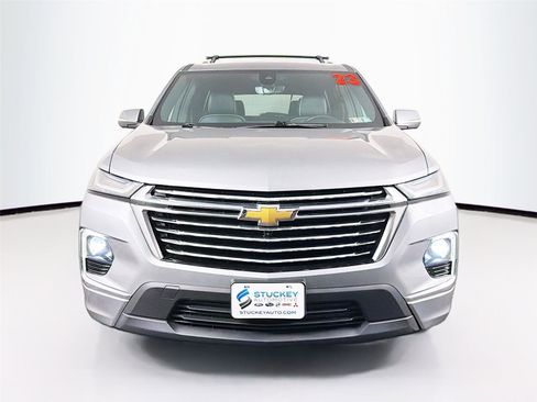 Used 2023 Chevrolet Traverse Premier w/ LPO, Floor Liner Package AWD/4WD image 6
