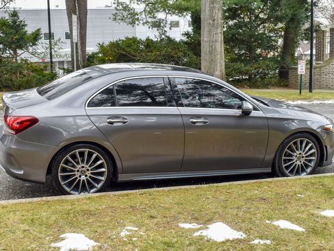 Used 2019 Mercedes-Benz A 220 image 9