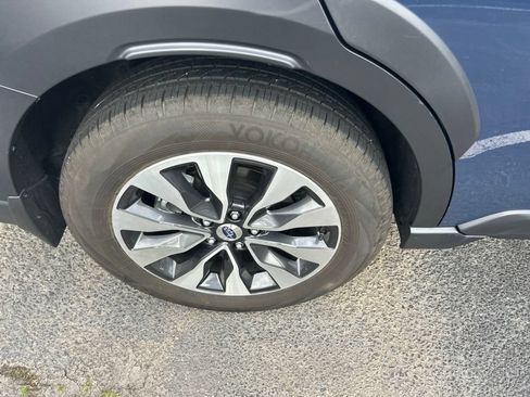 Certified 2025 Subaru Outback Limited AWD/4WD image 12