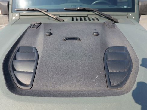 Used 2017 Jeep Wrangler Unlimited Rubicon w/ Dual Top Group image 16