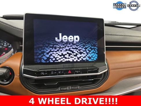 Used 2023 Jeep Compass Limited AWD/4WD image 9