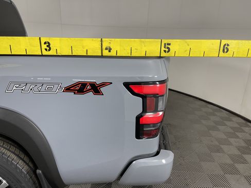 Used 2023 Nissan Frontier PRO-4X w/ Pro Convenience Package image 9